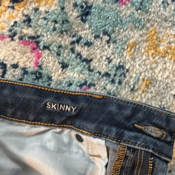 American Eagle next level stretch size 10, long skinny jean - Picture 5 of 5